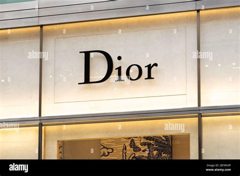 christian dior group